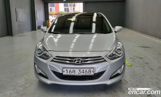 Hyundai i40 2013 1.7 автомат (гидро), миниатюра 3