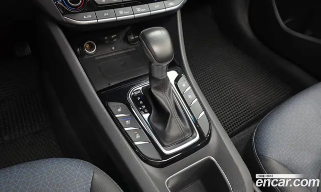 Hyundai Ioniq 2016 1.6 автомат (гидро), миниатюра 11
