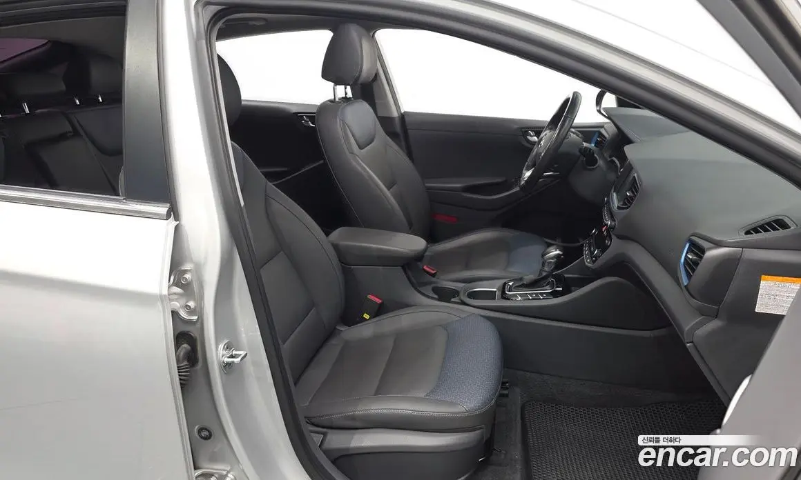 Hyundai Ioniq 2016 1.6 автомат (гидро), фото 15
