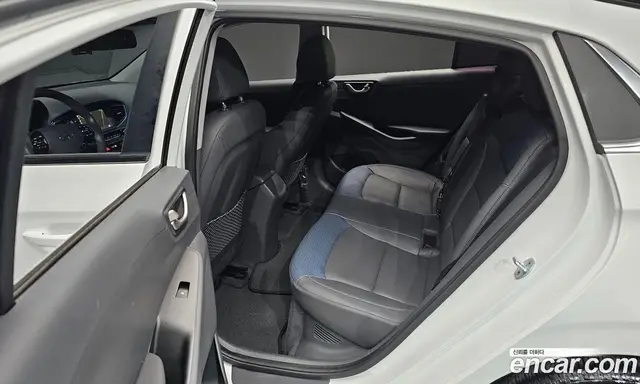 Hyundai Ioniq 2016 1.6 автомат (гидро), миниатюра 12