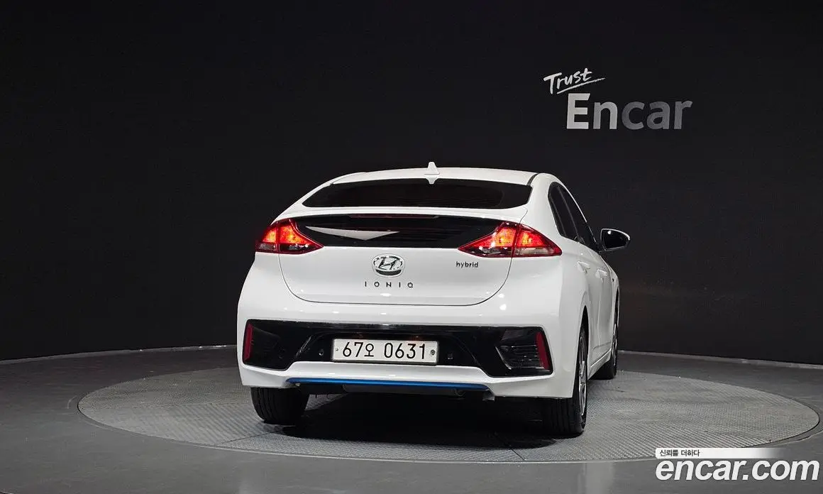 Hyundai Ioniq 2016 1.6 автомат (гидро), фото 4
