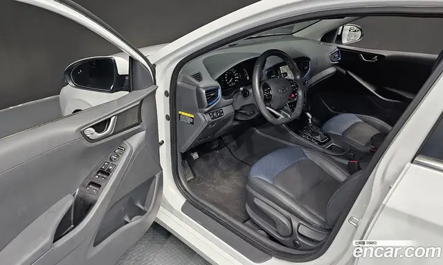 Hyundai Ioniq 2016 1.6 автомат (гидро), миниатюра 10