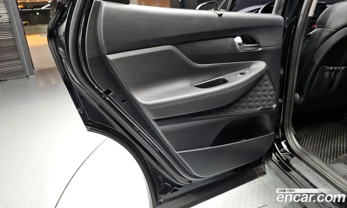Hyundai Santa Fe 2018 2.0 автомат (гидро), фото 15