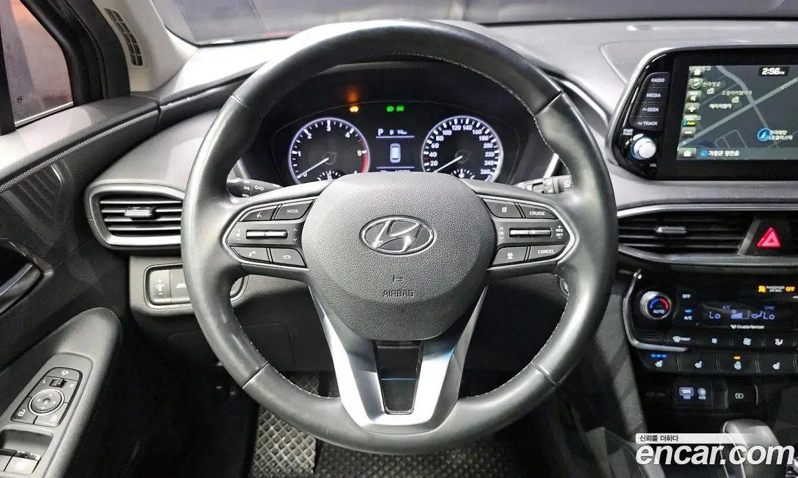 Hyundai Santa Fe 2018 2.0 автомат (гидро), фото 19