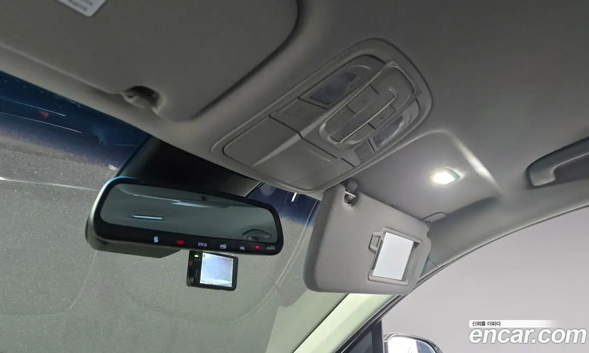 Hyundai Santa Fe 2018 2.0 автомат (гидро), фото 19