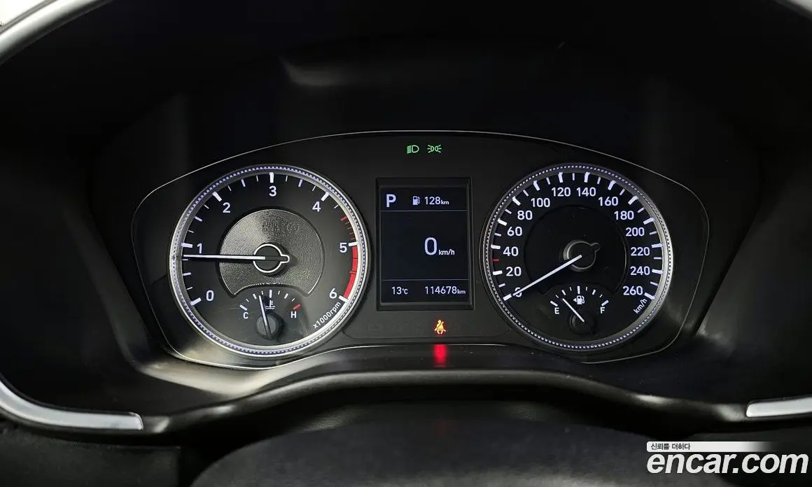 Hyundai Santa Fe 2019 2.0 автомат (гидро), фото 8