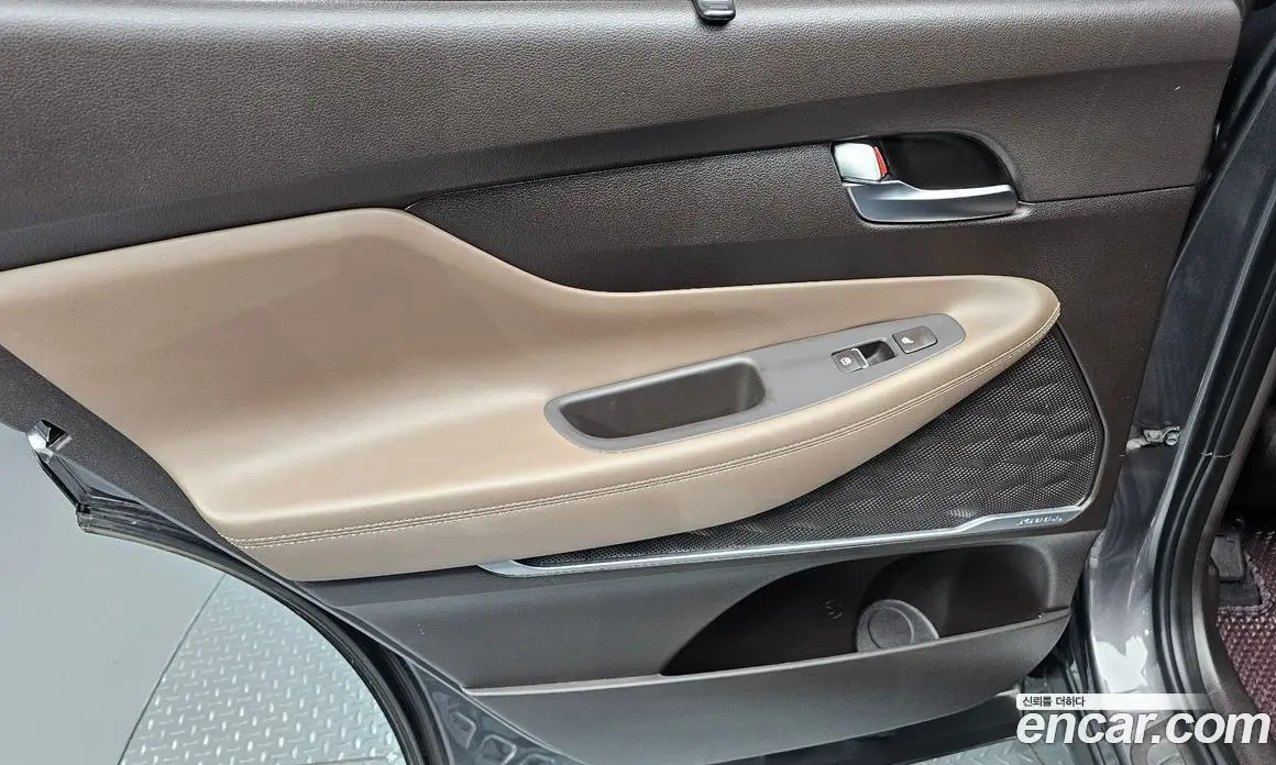 Hyundai Santa Fe 2019 2.0 автомат (гидро), фото 15