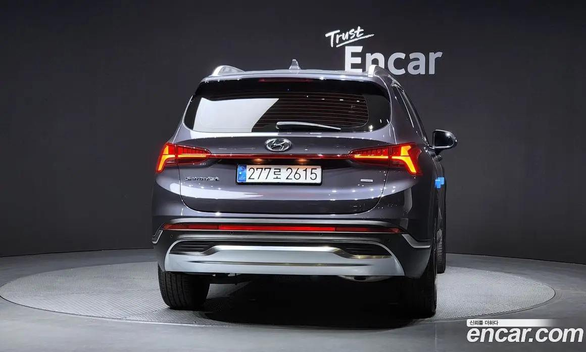 Hyundai Santa Fe 2021 2.2 автомат (гидро), фото 5 Hyundai Santa Fe 2021 2.2 автомат (гидро), фото 5