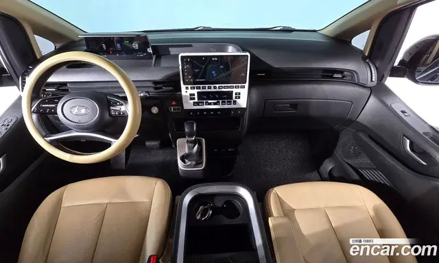 Hyundai Staria 2023 2.2 автомат (гидро), миниатюра 10 Hyundai Staria 2023 2.2 автомат (гидро), миниатюра 10