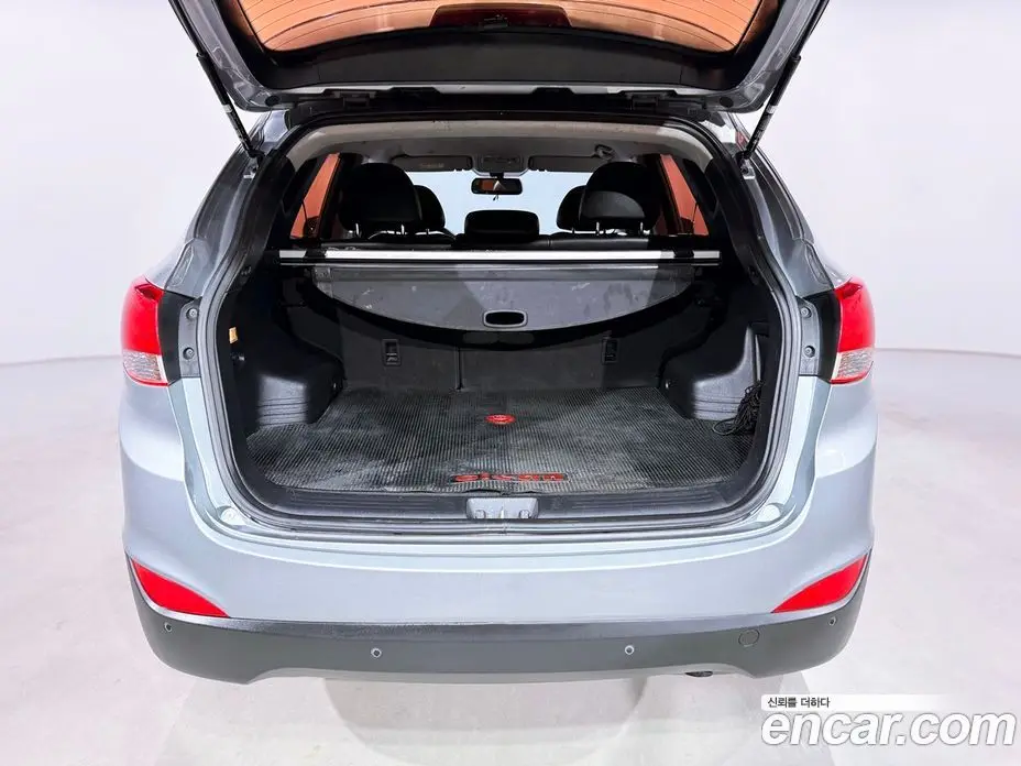 Hyundai Tucson 2009 2.0 автомат (гидро), фото 19