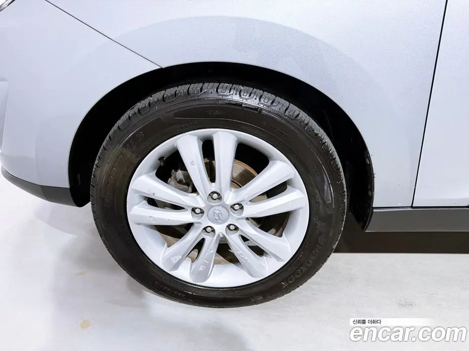 Hyundai Tucson 2009 2.0 автомат (гидро), фото 20