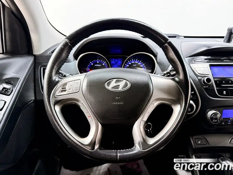 Hyundai Tucson 2009 2.0 автомат (гидро), фото 6