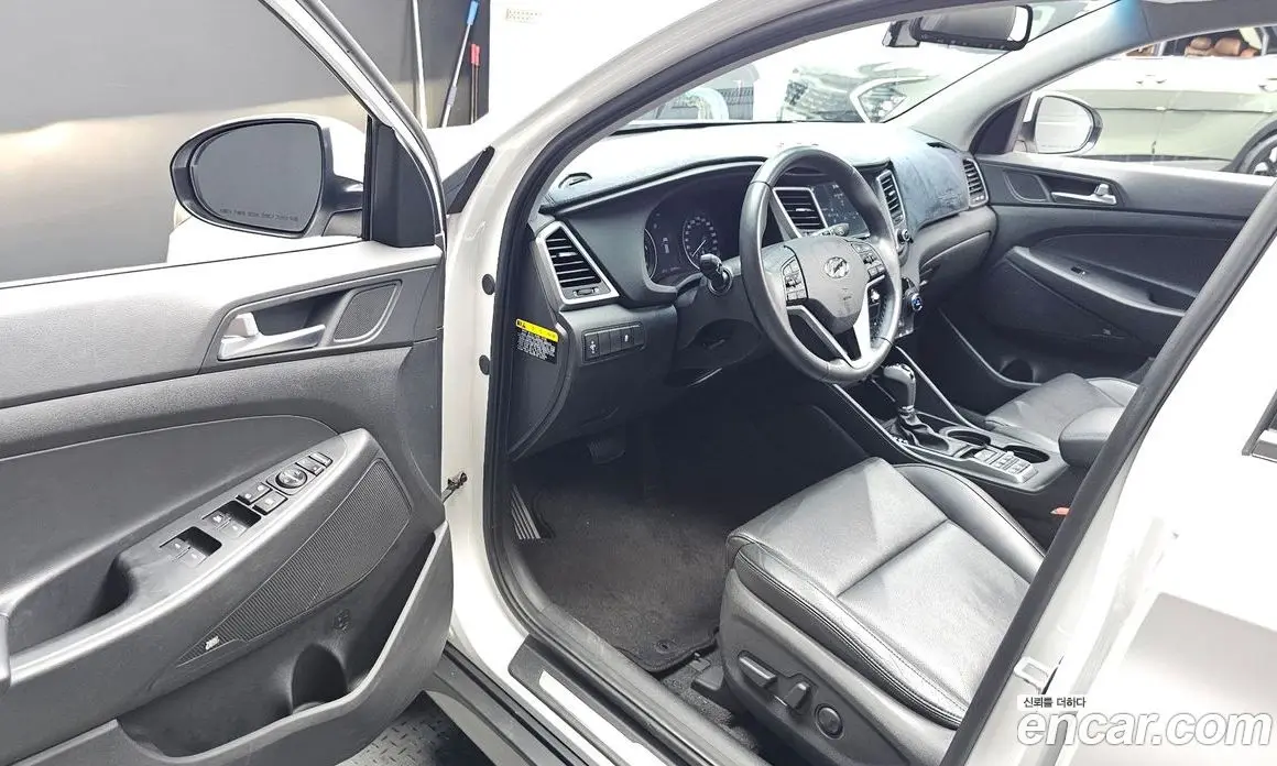 Hyundai Tucson 2017 1.7 автомат (гидро), фото 13