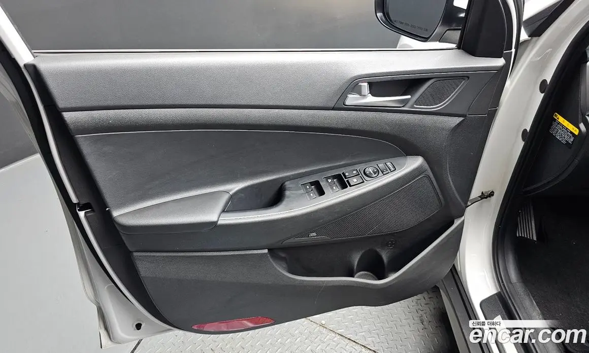 Hyundai Tucson 2017 1.7 автомат (гидро), фото 14