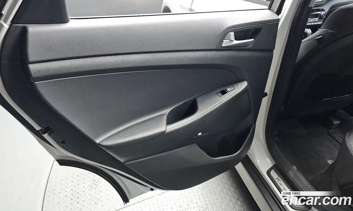 Hyundai Tucson 2017 1.7 автомат (гидро), фото 15