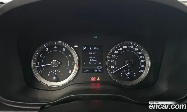 Hyundai Venue 2022 1.6 автомат (гидро), миниатюра 11 Hyundai Venue 2022 1.6 автомат (гидро), миниатюра 11