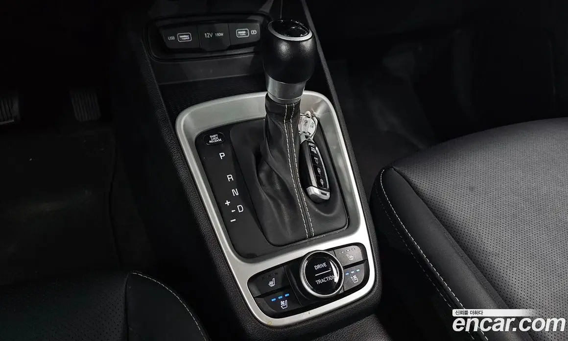 Hyundai Venue 2022 1.6 автомат (гидро), фото 12 Hyundai Venue 2022 1.6 автомат (гидро), фото 12