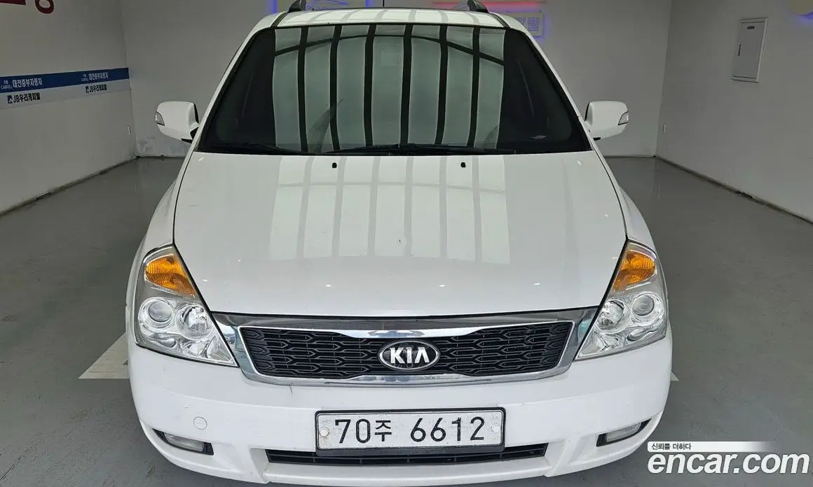 Kia Carnival 2012 2.2 автомат (гидро), фото 1 Kia Carnival 2012 2.2 автомат (гидро), фото 1
