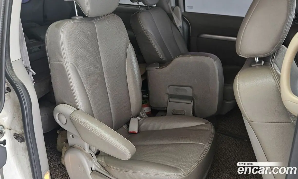 Kia Carnival 2012 2.2 автомат (гидро), фото 14 Kia Carnival 2012 2.2 автомат (гидро), фото 14