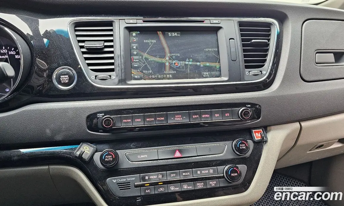 Kia Carnival 2017 3.3 автомат (гидро), фото 14 Kia Carnival 2017 3.3 автомат (гидро), фото 14