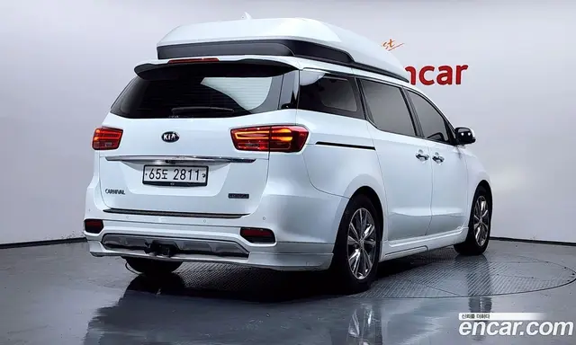 Kia Carnival 2018 2.2 автомат (гидро), миниатюра 2 Kia Carnival 2018 2.2 автомат (гидро), миниатюра 2