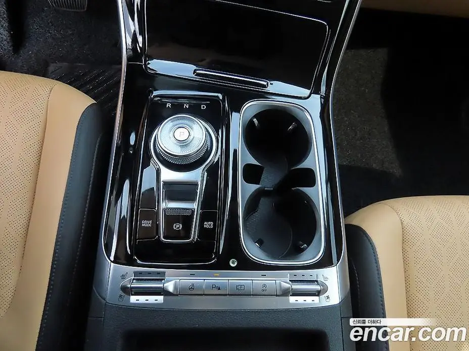 Kia Carnival 2021 2.2 автомат (гидро), фото 11