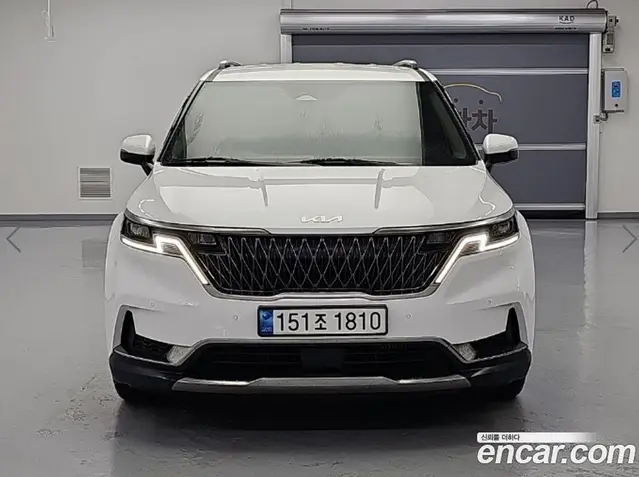 Kia Carnival 2023 2.2 автомат (гидро), миниатюра 2