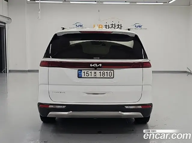Kia Carnival 2023 2.2 автомат (гидро), миниатюра 3