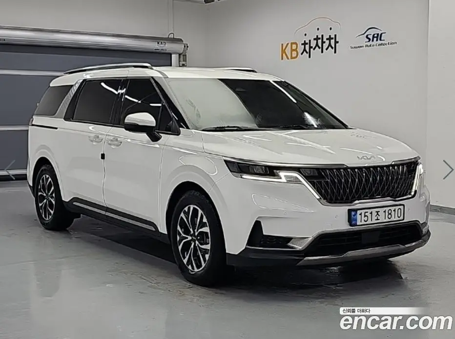 Kia Carnival 2023 2.2 автомат (гидро), фото 4