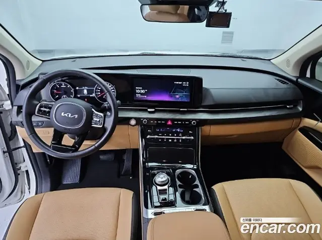 Kia Carnival 2023 2.2 автомат (гидро), миниатюра 7