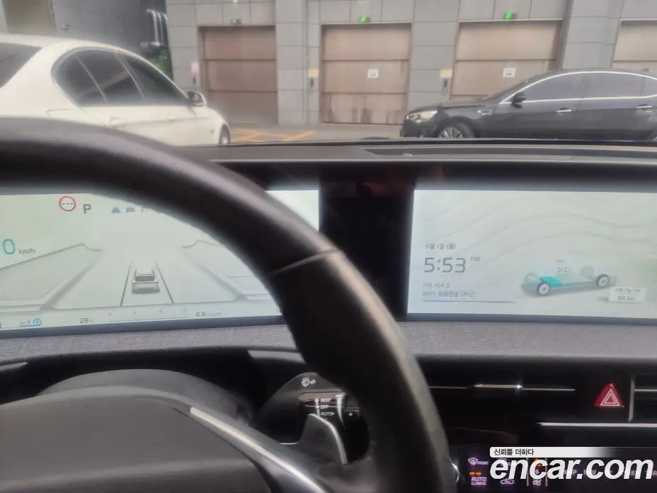 Kia EV6 2023 0.1 автомат (гидро), фото 16 Kia EV6 2023 0.1 автомат (гидро), фото 16