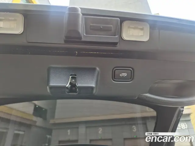 Kia EV6 2023 0.1 автомат (гидро), миниатюра 6 Kia EV6 2023 0.1 автомат (гидро), миниатюра 6