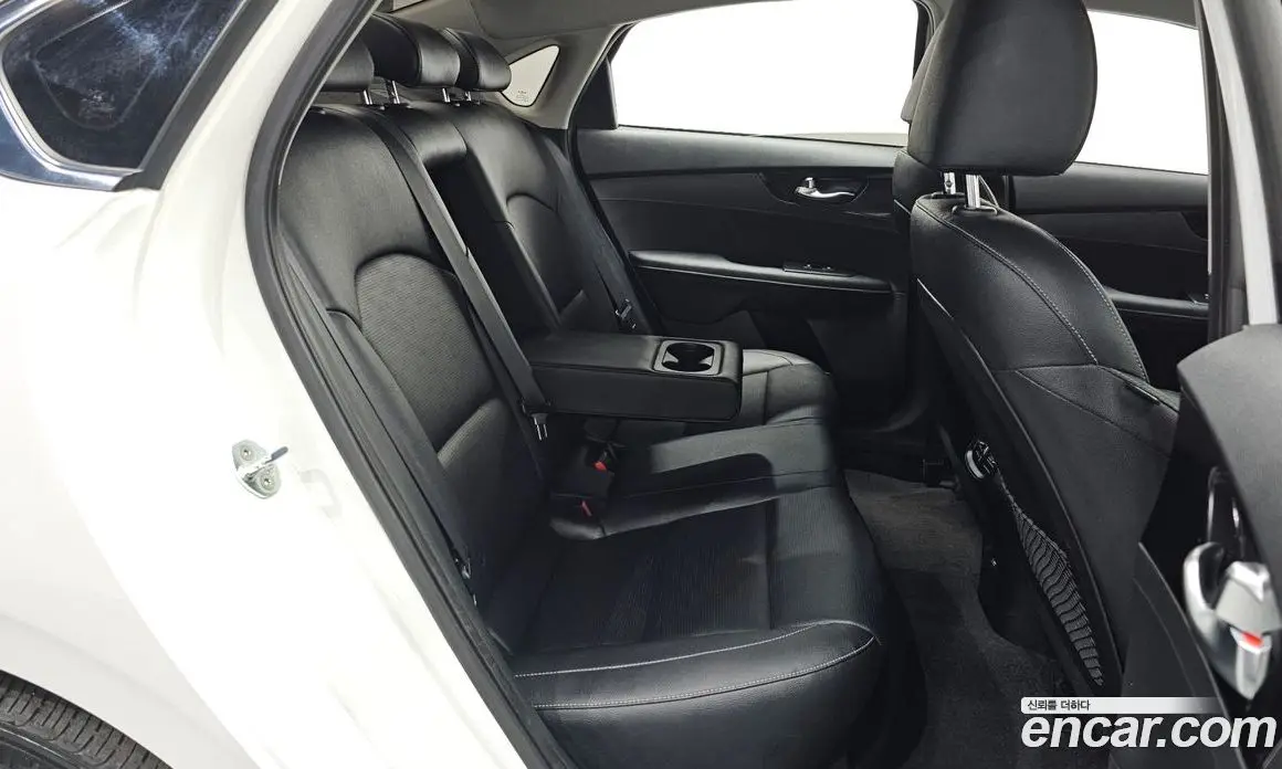 Kia K3 2022 1.6 автомат (гидро), фото 18 Kia K3 2022 1.6 автомат (гидро), фото 18