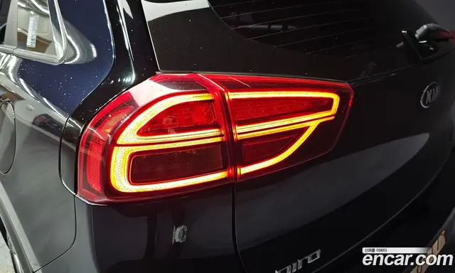 Kia Niro 2019 1.6 автомат (гидро), миниатюра 9