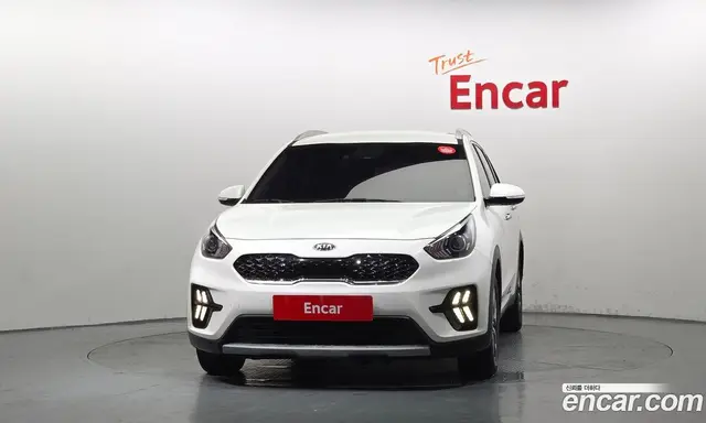 Kia Niro 2019 1.6 автомат (гидро), миниатюра 3