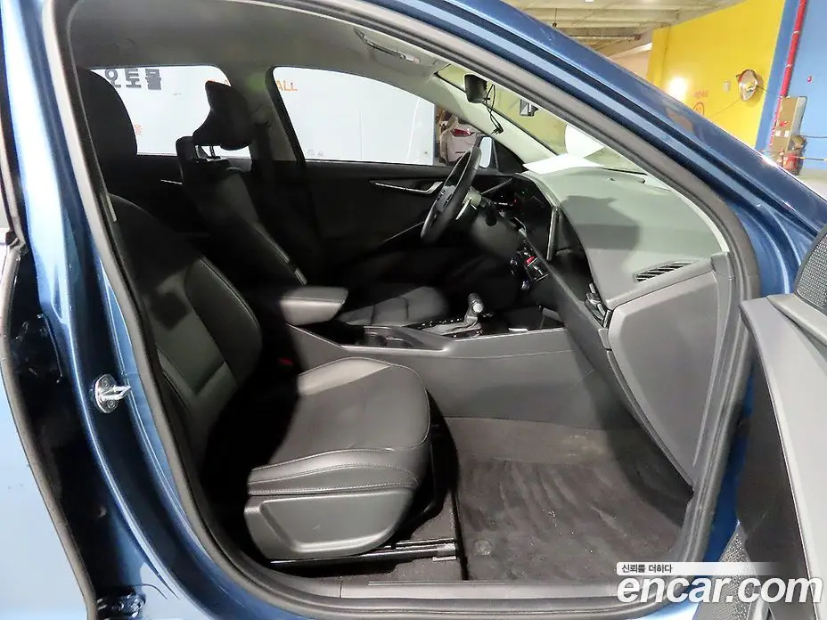Kia Niro 2022 1.6 автомат (гидро), фото 13