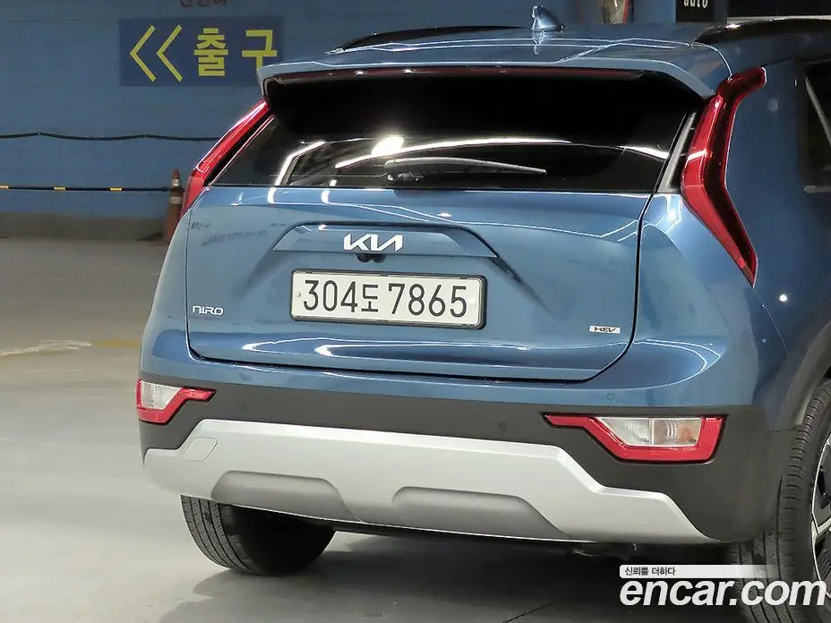 Kia Niro 2022 1.6 автомат (гидро), фото 20