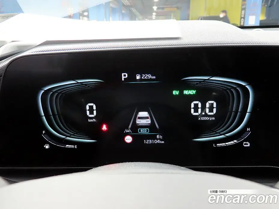 Kia Niro 2022 1.6 автомат (гидро), фото 8
