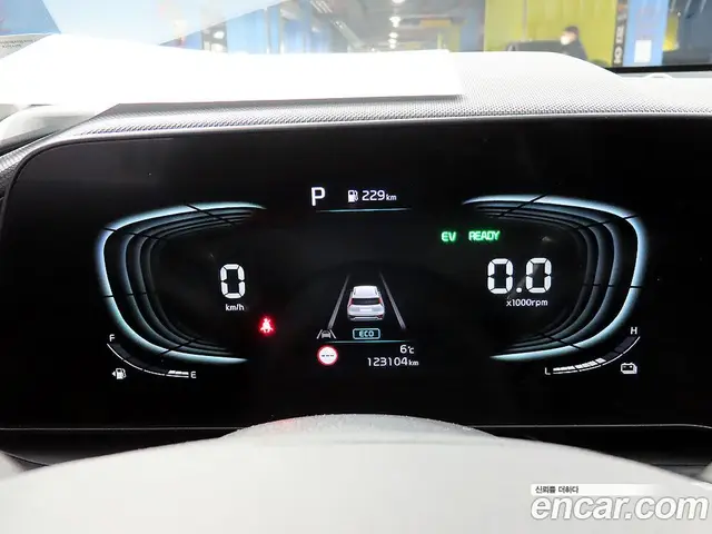 Kia Niro 2022 1.6 автомат (гидро), миниатюра 8