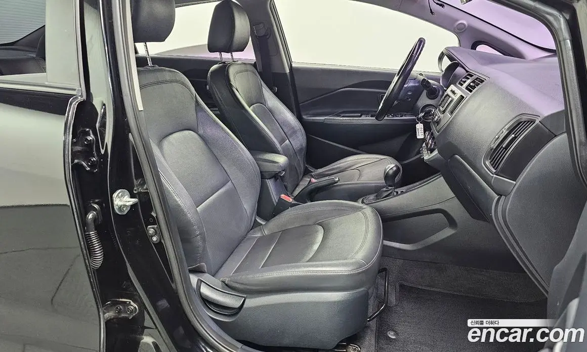 Kia Pride 2014 1.4 автомат (гидро), фото 16 Kia Pride 2014 1.4 автомат (гидро), фото 16