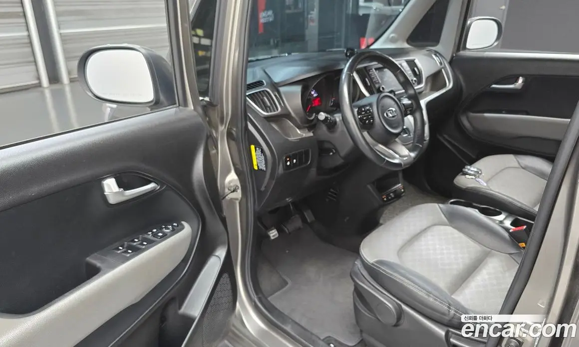 Kia Ray 2019 1.0 автомат (гидро), фото 13