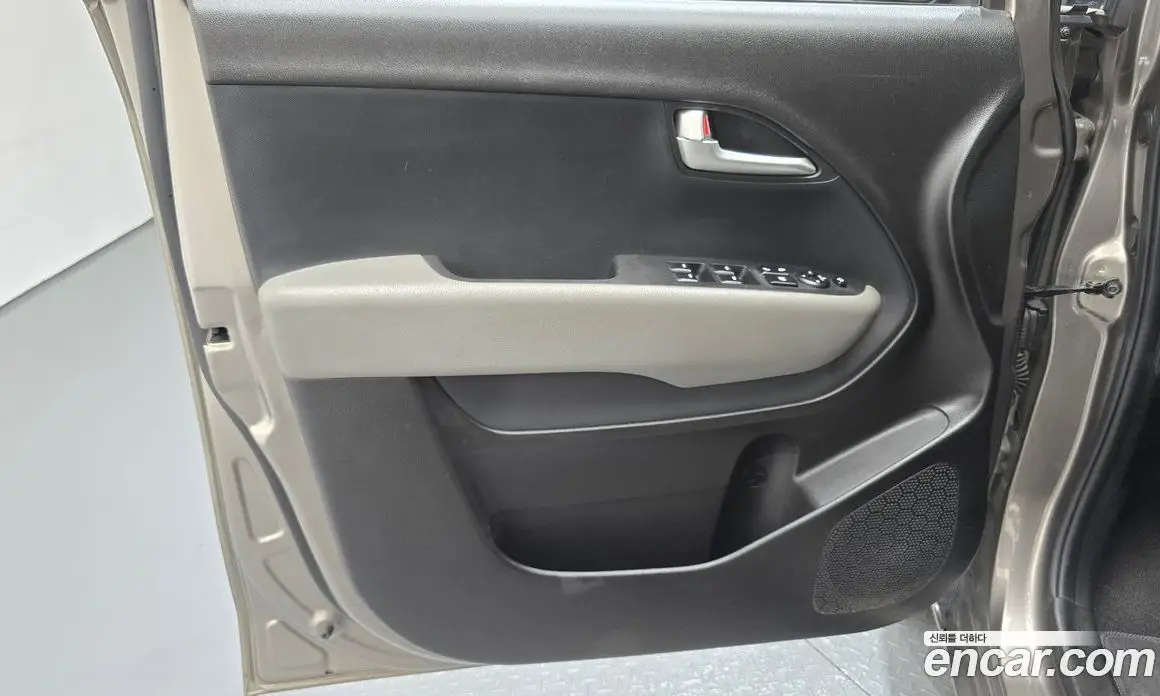 Kia Ray 2019 1.0 автомат (гидро), фото 14