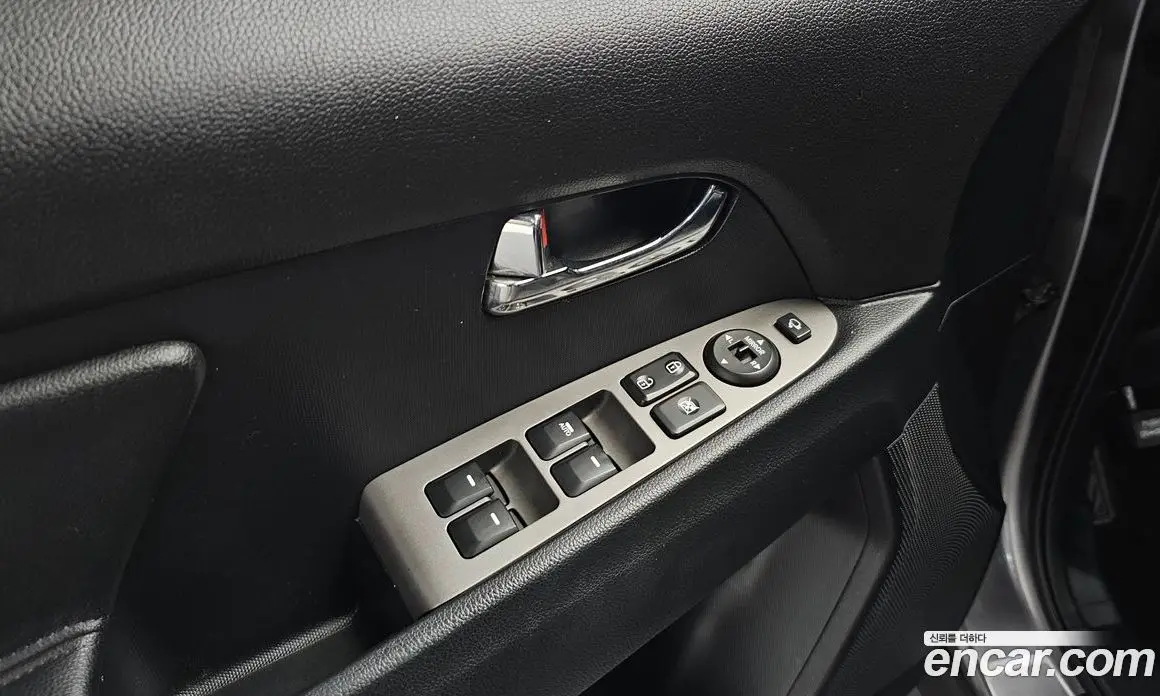 Kia Sportage 2014 2.0 автомат (гидро), фото 17