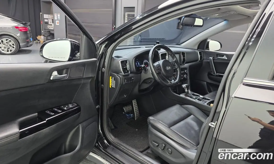 Kia Sportage 2015 2.0 автомат (гидро), фото 13