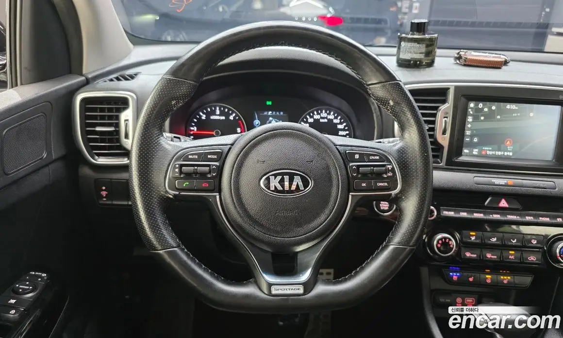 Kia Sportage 2015 2.0 автомат (гидро), фото 18