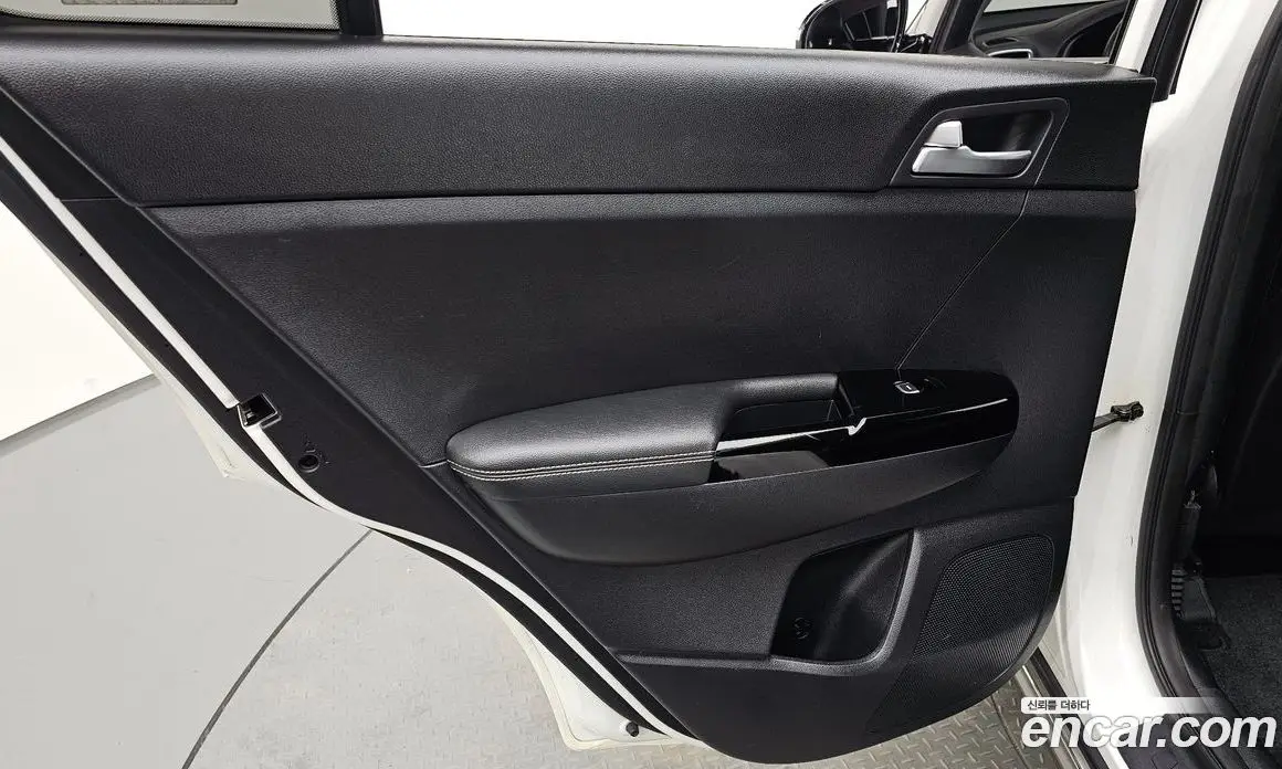 Kia Sportage 2015 2.0 автомат (гидро), фото 14
