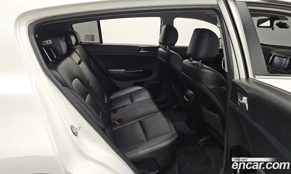 Kia Sportage 2015 2.0 автомат (гидро), фото 17