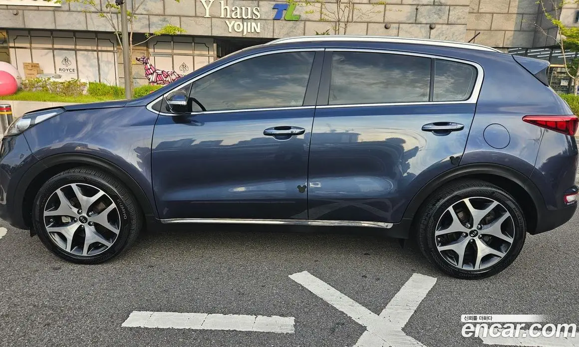 Kia Sportage 2016 2.0 автомат (гидро), фото 3