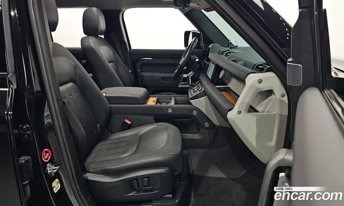 Land Rover Defender 2020 2.0 автомат (гидро), фото 15