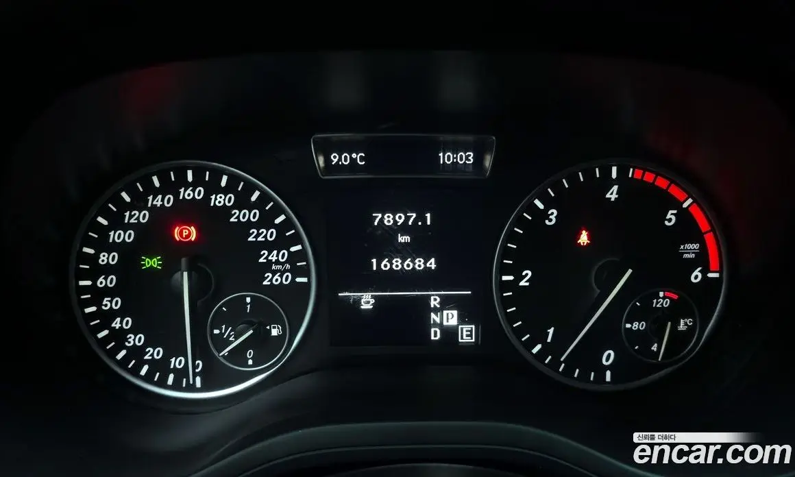 Mercedes-Benz B-Class 2013 1.8 автомат (гидро), фото 8 Mercedes-Benz B-Class 2013 1.8 автомат (гидро), фото 8